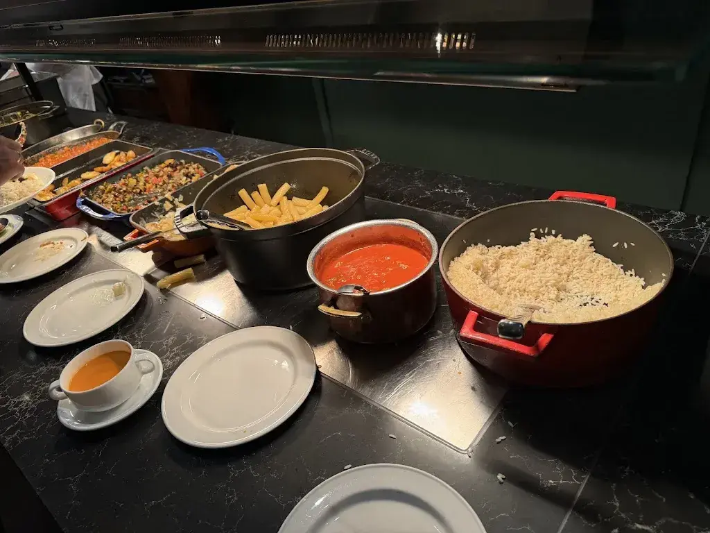 Menu_VIC'S BRASSERIE_St. Moritz_image_2