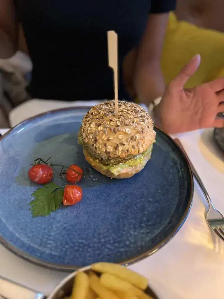 Menu_VIC'S BRASSERIE_St. Moritz_image_6