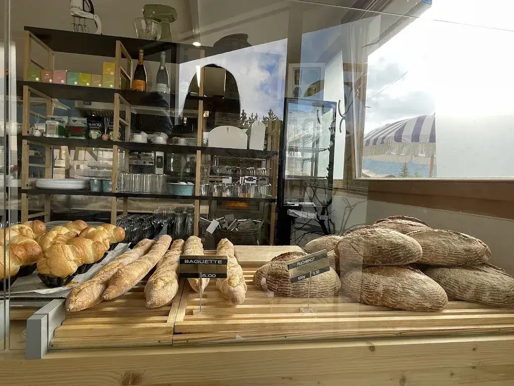 Lun Yeh_Mangiativas Klein_Madulain_review