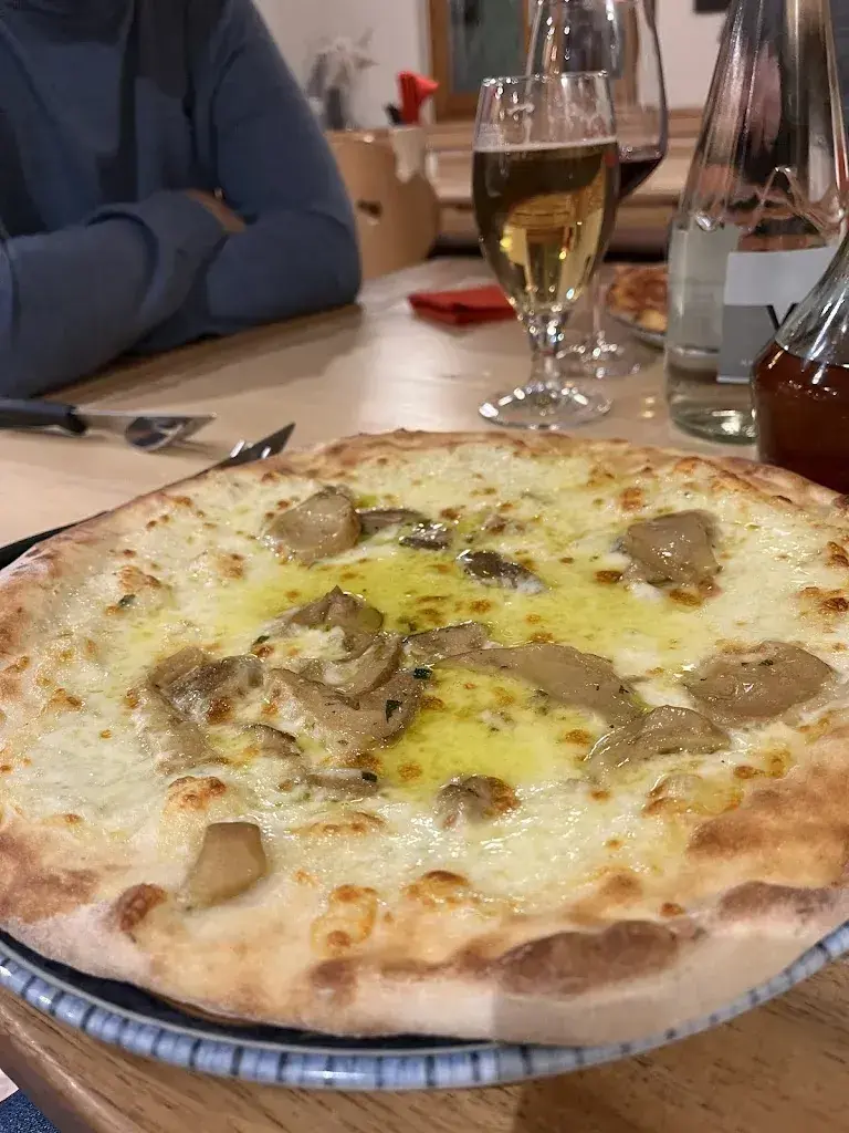 syazzy syazlin_Restaurant/Pizzeria Palmisano's_La Punt-Chamues-ch_review