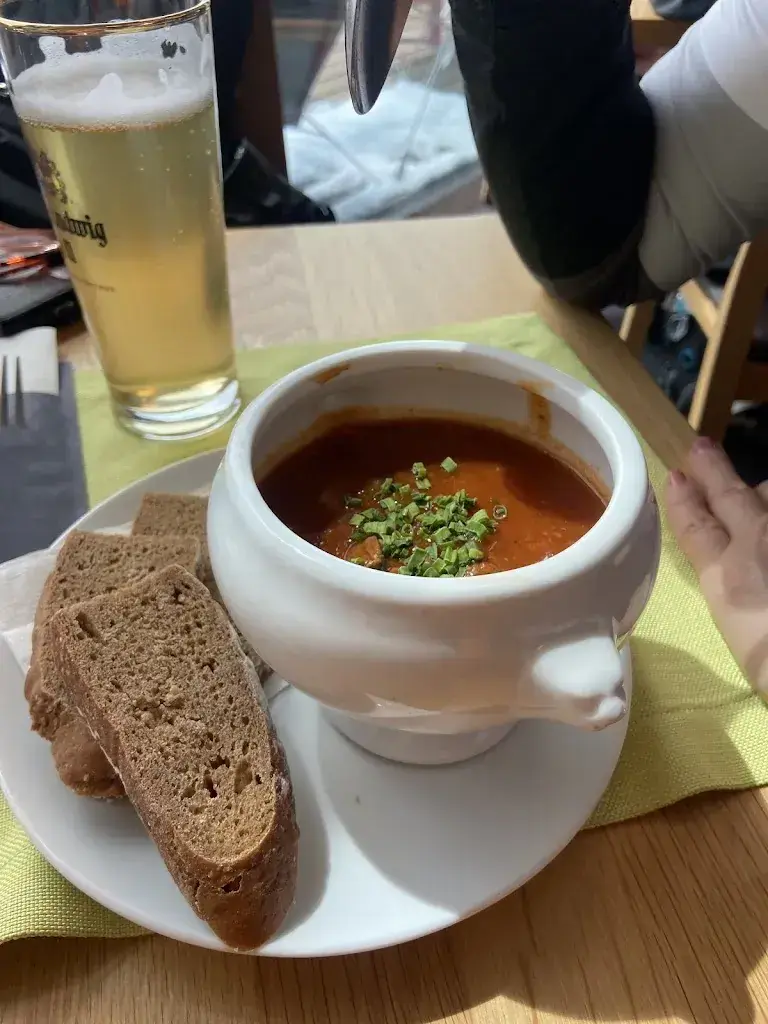 Menü_Sattel Panorama Bar and Restaurant_Samnaun_Bild_6