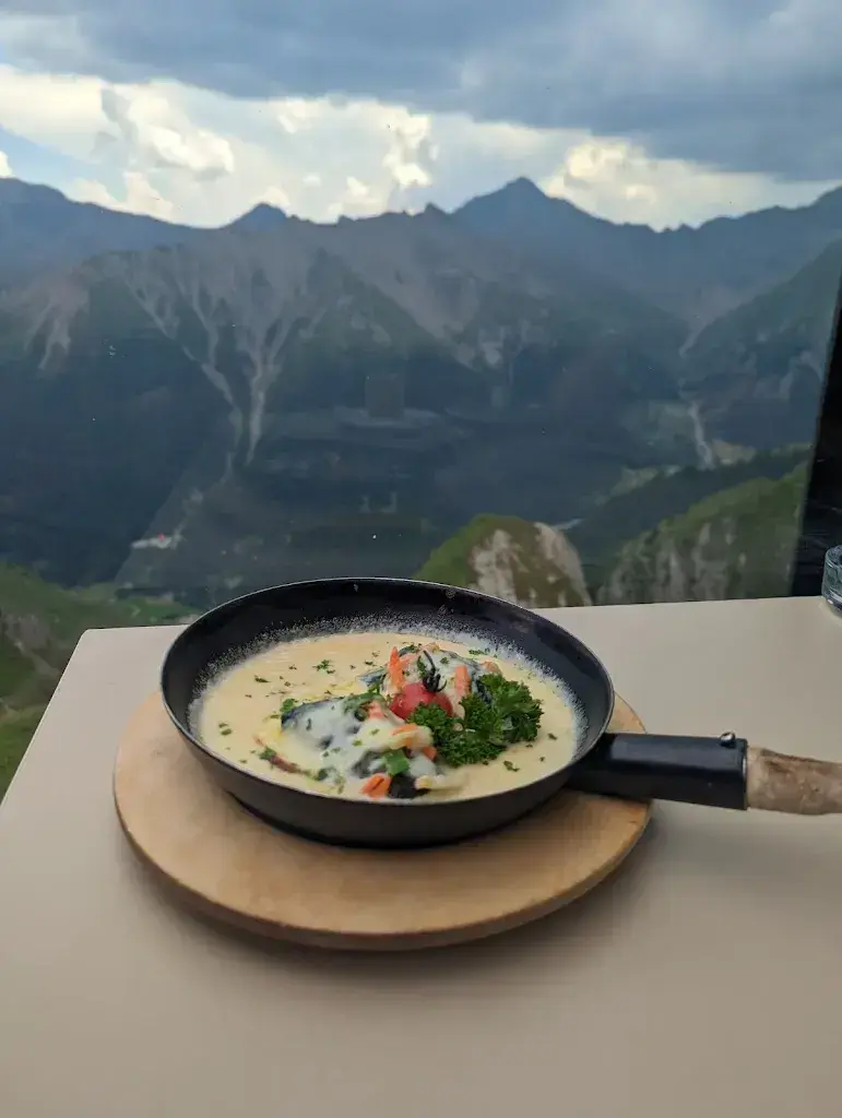 Menü_Sattel Panorama Bar and Restaurant_Samnaun_Bild_8