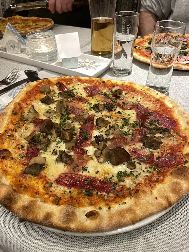 Josua “LK”_Restaurant-Pizzeria Sonneck_Samnaun_review