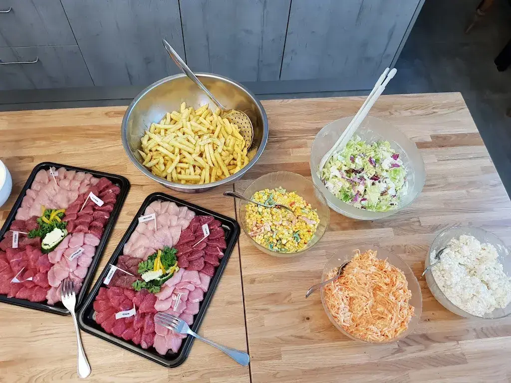 Strahm Glastech_Emils Grünge Beizli_Walterswil_review