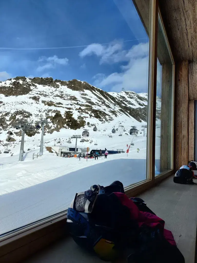 Rosi Pachilova_Vider Alp_Austria_review