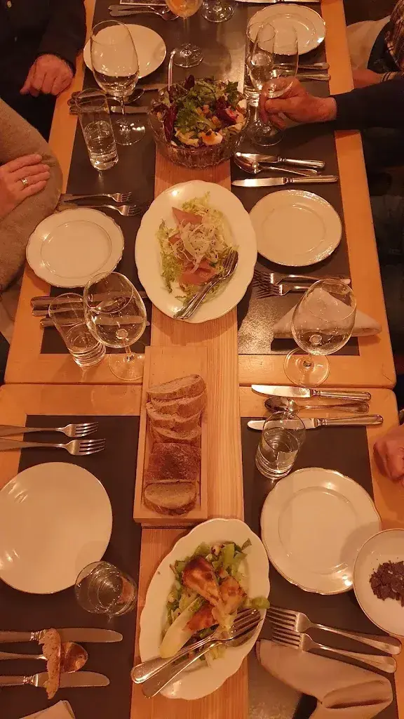 Julia Rimroth_Fö e Flamma dal Barun_La Punt-Chamues-ch_review