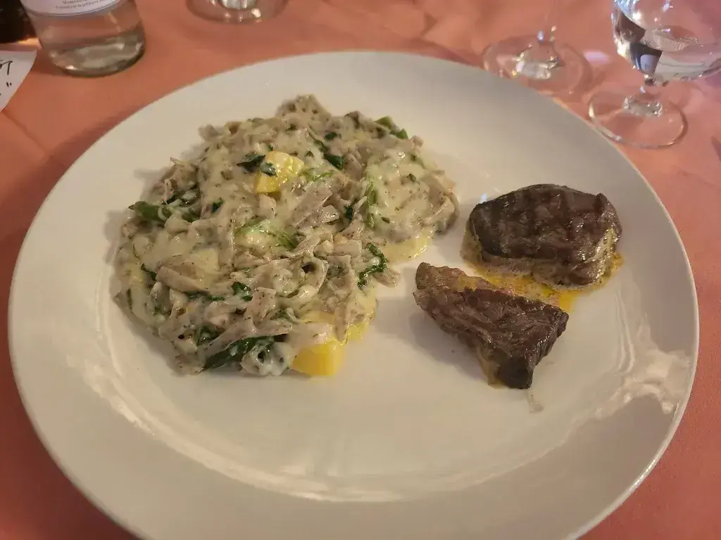 Amanda Johnson_Veltlinerkeller_St. Moritz_review