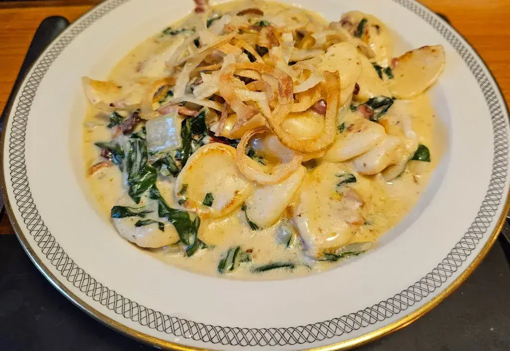 Katrin Kröger_Restaurant Heimatli_Celerina/Schlarigna_avis