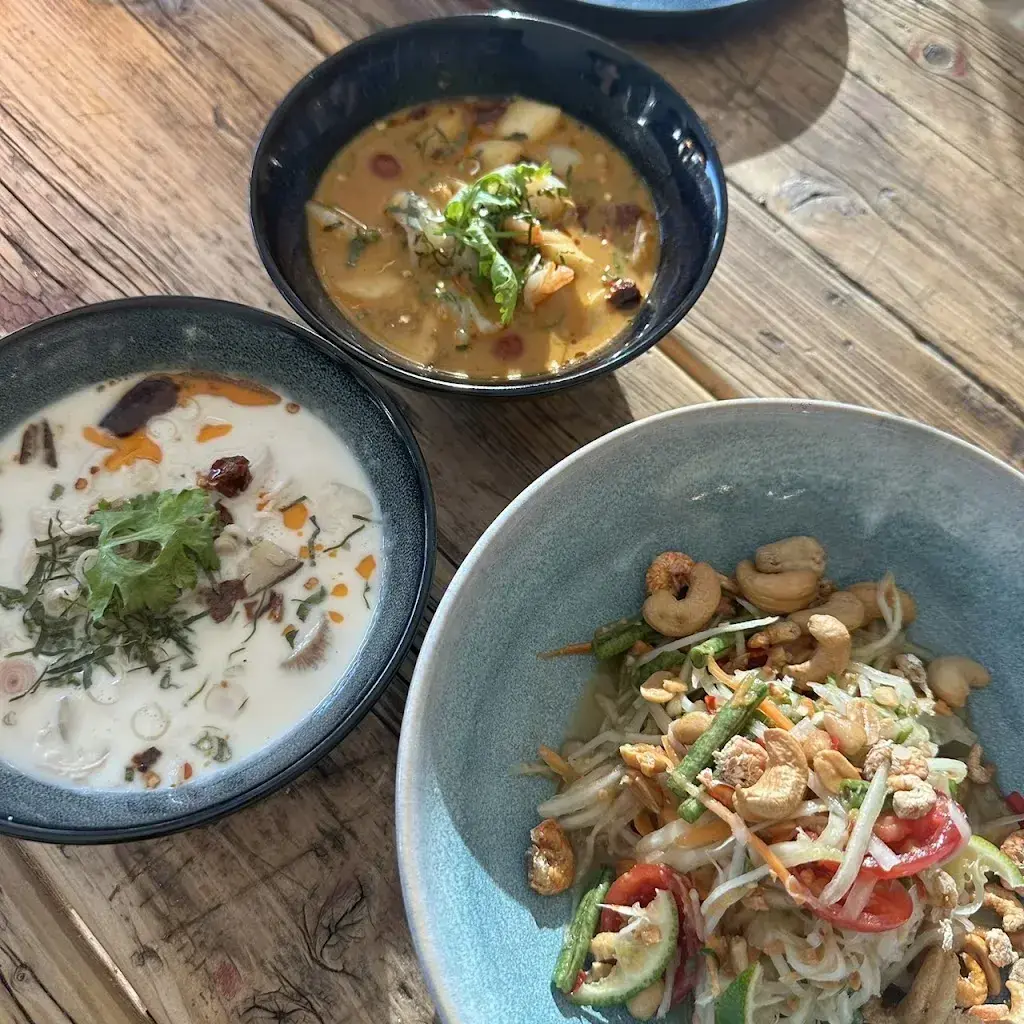 ck bn_ASIA 75_St Moritz_review