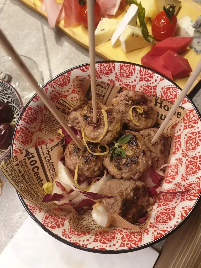 Menu_The Hut, Wine Food & Wood_Silvaplana_immagine_9