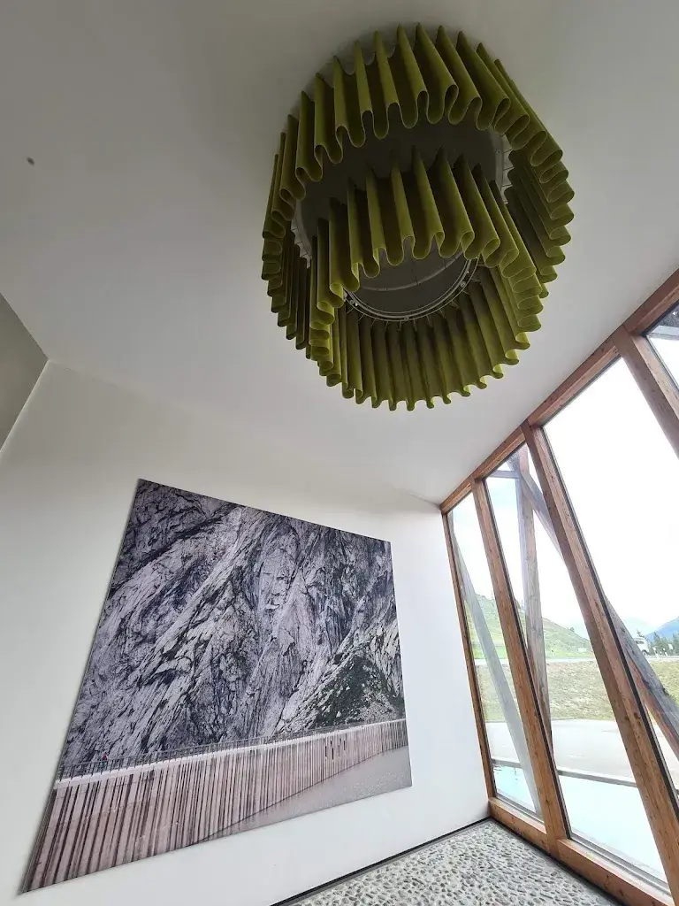 Miha Popovic_Serlas Parc_S-chanf_review