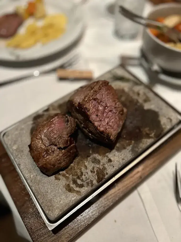 Alessandra Bally_Steak & More_Champfer_recensione