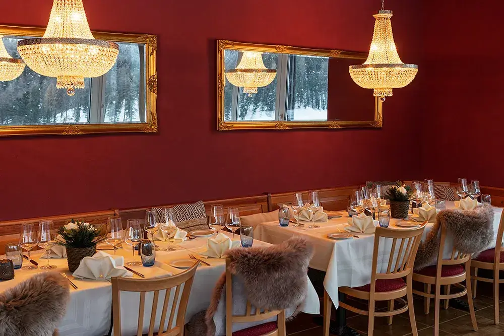 Steak & More restaurant in Champfer