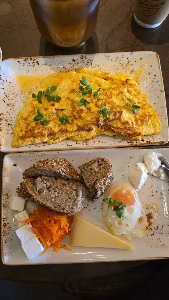 MHMD ALI_Restaurant Acasa & Bar Zürich Oerlikon_Zürich_review