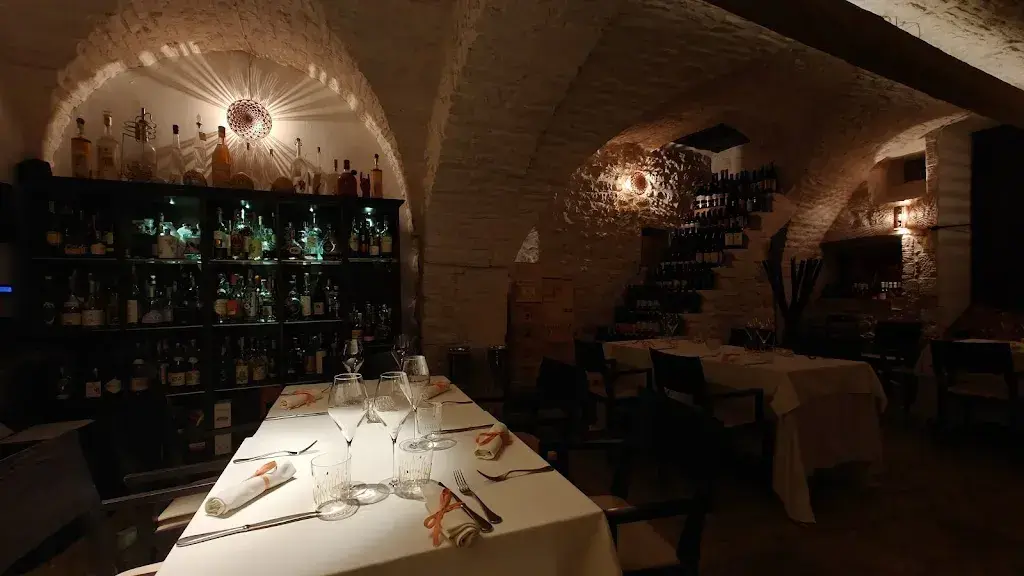 Four Seasons_Italy_slider_image_3