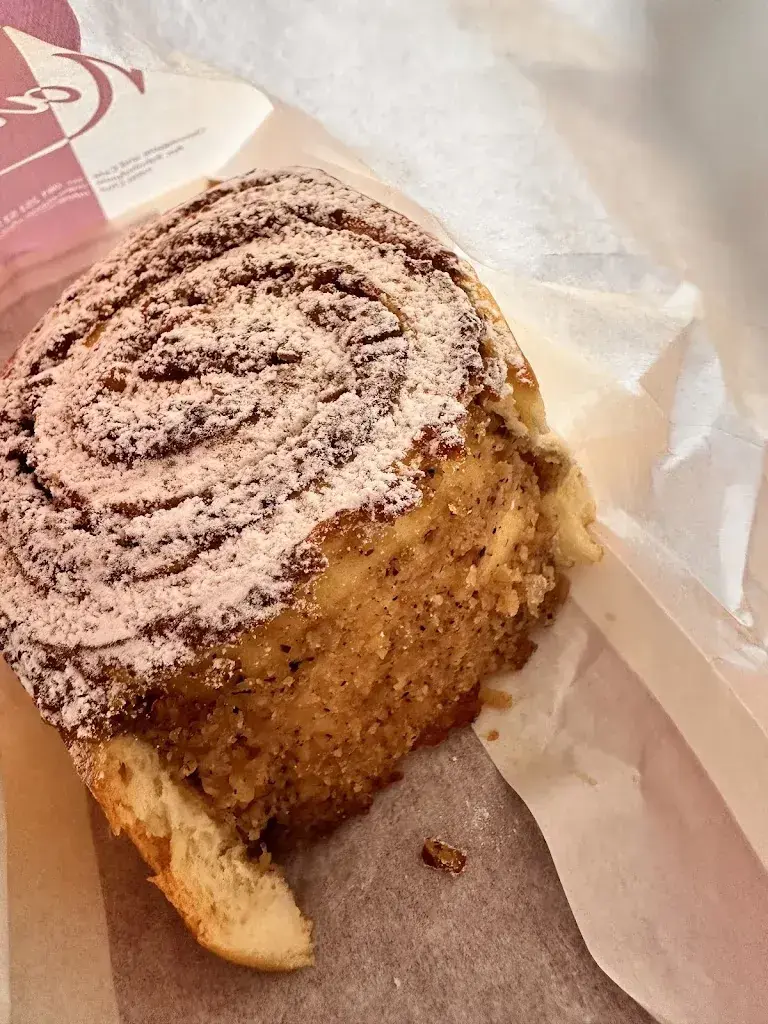 Daisy Matarazzo_Maron Café_Chur_review