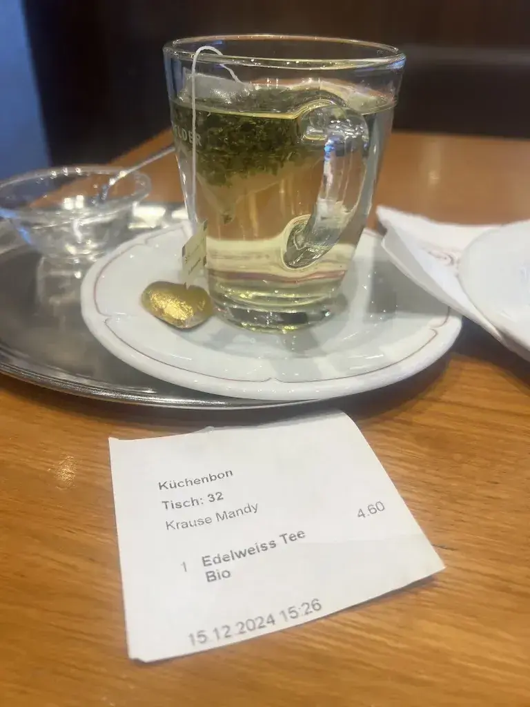 Michael Perna_Maron Café_Chur_review