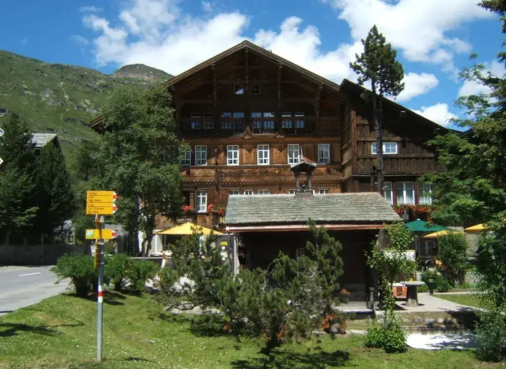 Restaurant Pöstli_Bregaglia_slider_image_1