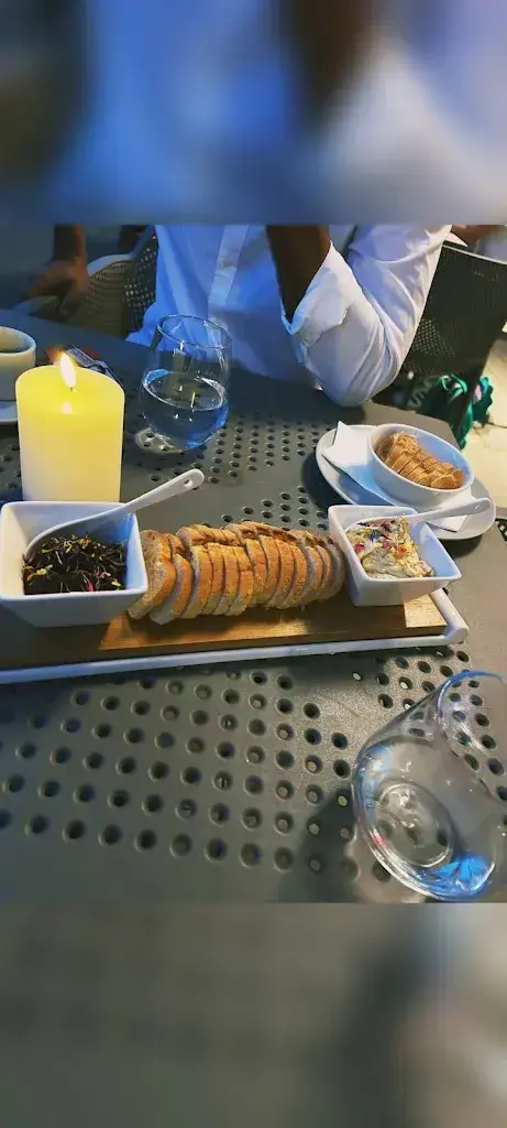 Menu_Ici c'est le vin - Weinbar • Bistro • Vinothek_Biel_image_5