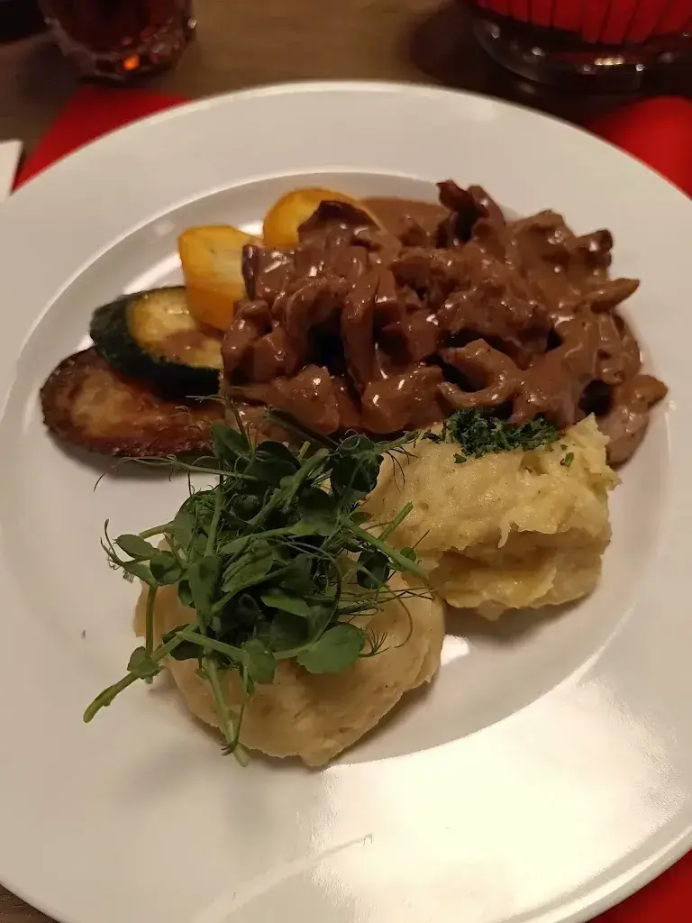 Comp Doc_Il Capitano_Biel_review