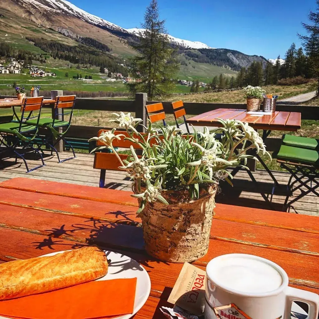 Buvette_Zuoz_slider_image_2