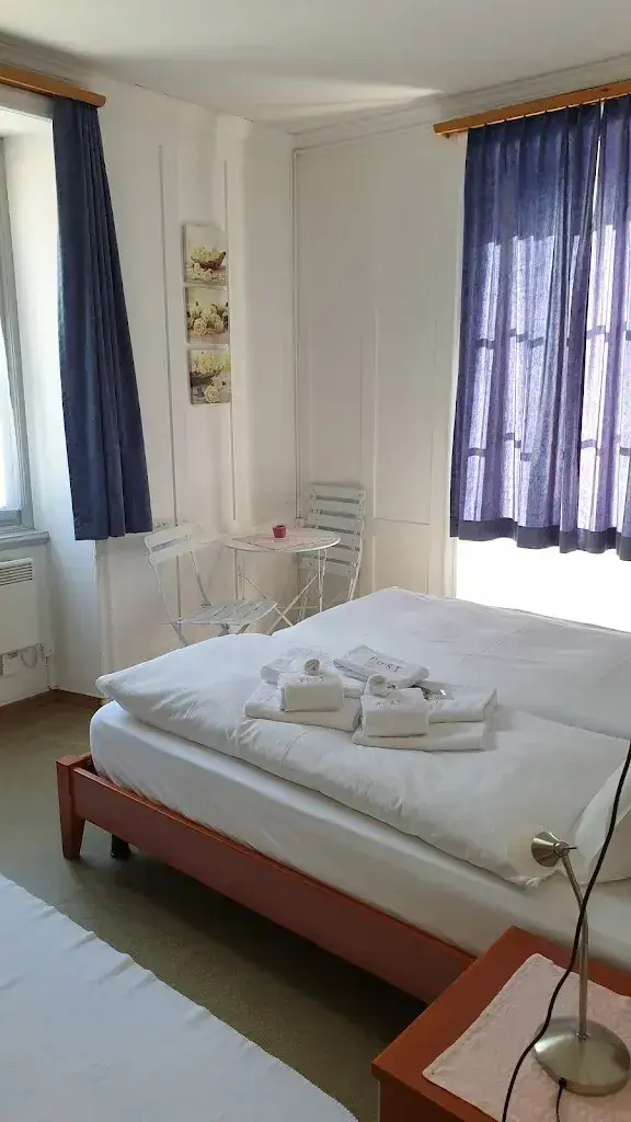 Das Pöstli Ristorante Garni Post restaurante en Castasegna