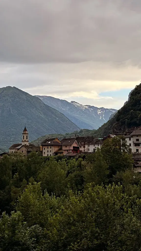 elia camponovo_Grotto Adula_Dangio_review