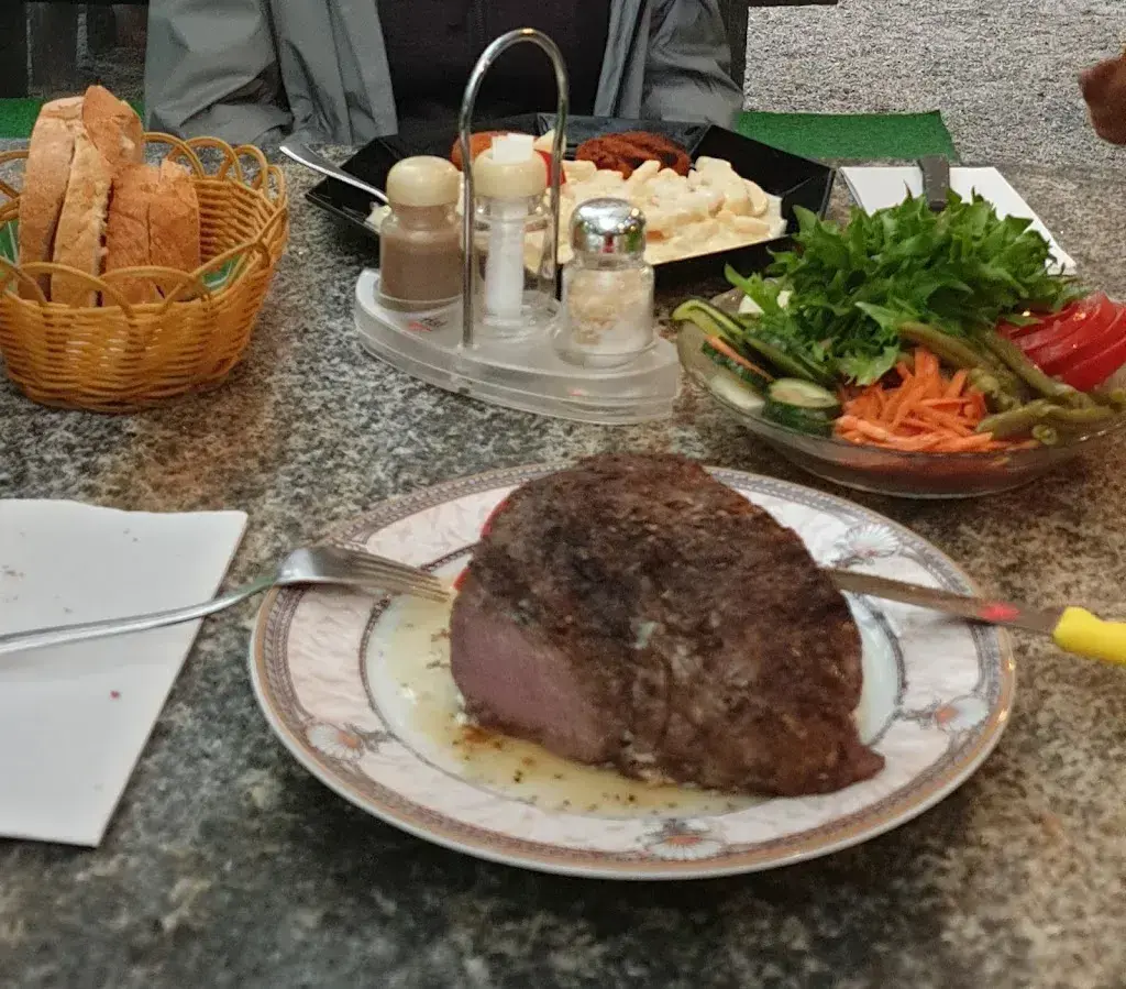 Roger Huber_Grotto De-Ritz_Lostallo_avis