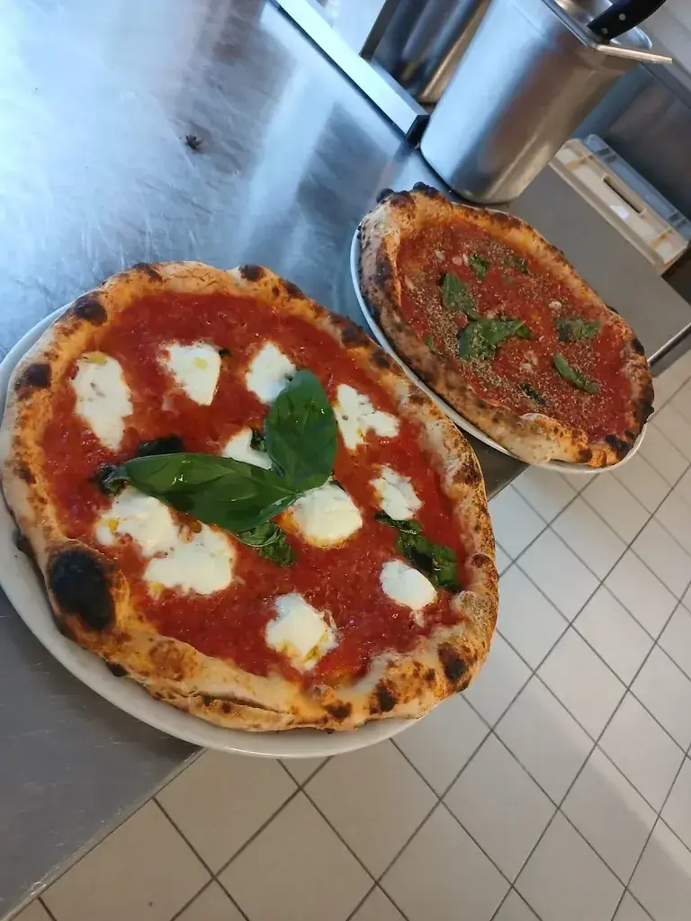 Peppe G_Osteria & Pizzeria Sir WALLY by Beach Club_Sils im Engadin/Segl_review