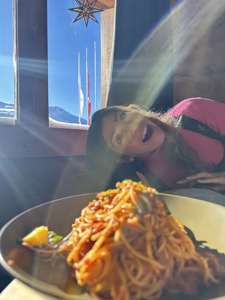 Kristen Taylor Ashourian_Ustaria Rabgiusa_Sils im Engadin/Segl_reseña