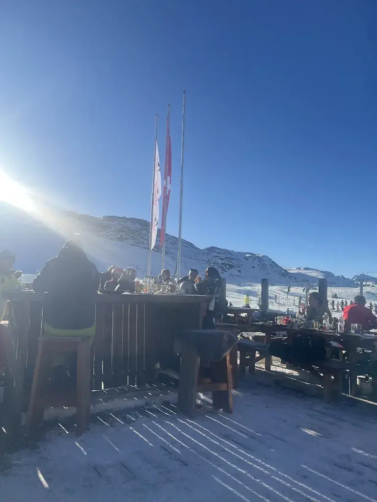 lorella cesana_Ustaria Rabgiusa_Sils im Engadin/Segl_reseña