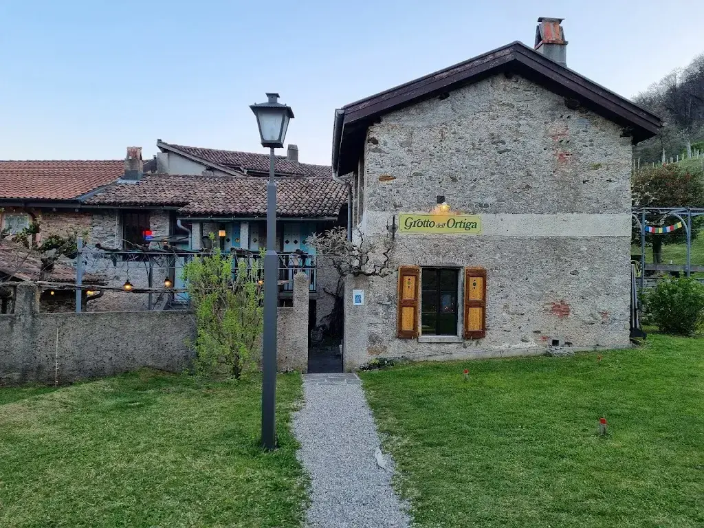 Søren Bo_Grotto dell'Ortiga_Manno_Bewertung