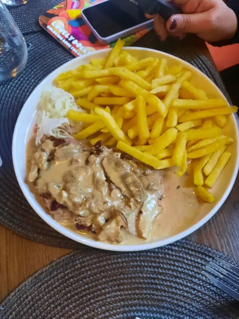 Miki Frog_Trattoria Lumbreida_San Bernardino_review