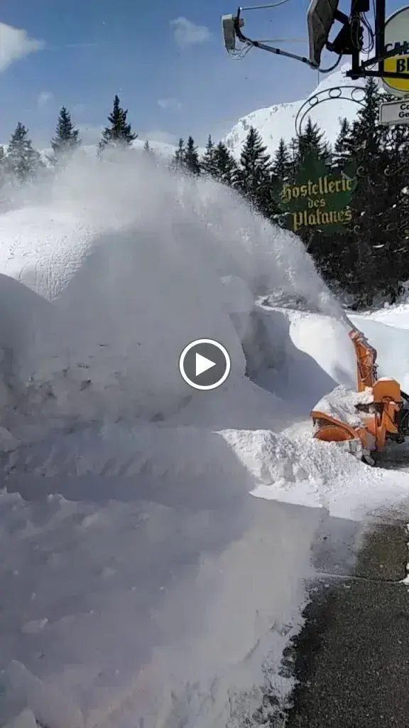 Capanna Genziana_San Bernardino_slider_image_2