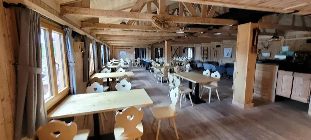 Edo Lepori_Capanna Confin_Mesocco_review