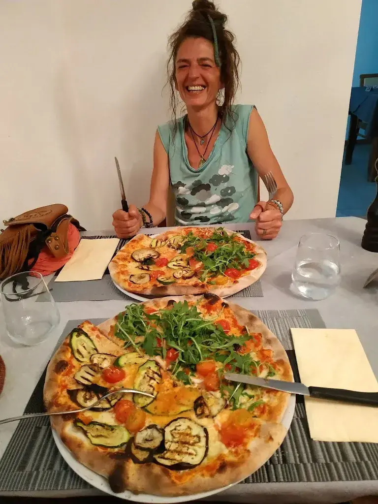 Antoine GIRAUD_Bar Ristorante el Fiadiré_Cama_review