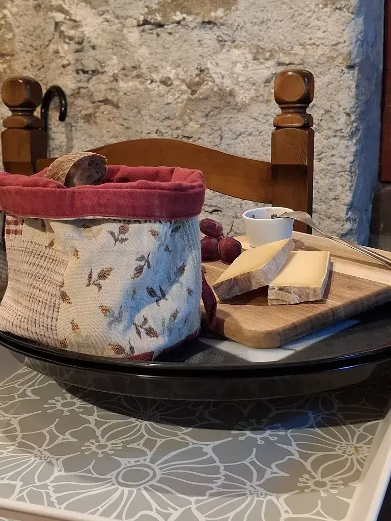 Yevheniia Kvrivishvili_Grotto Milesi Belloli_Cama_review