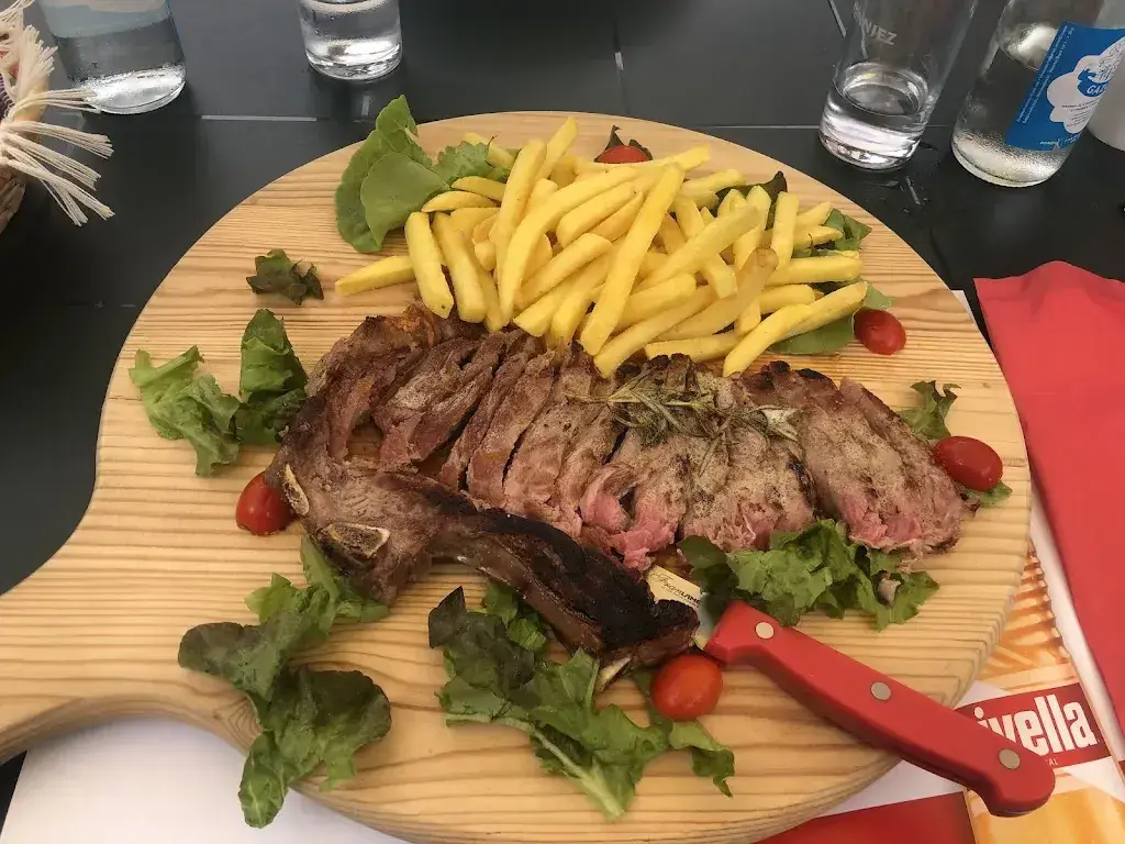 Cristina Pozzi_Caffè-Bar Geni_Mesocco_review