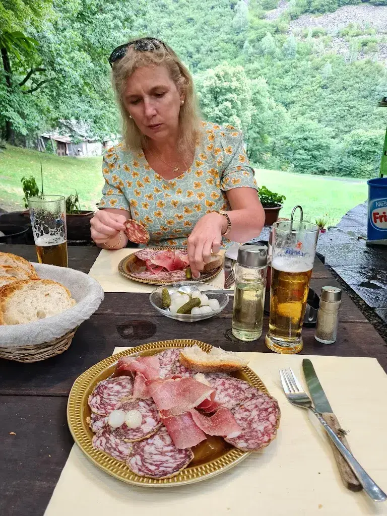 Grotto Verbi_Soazza_menu_image_1