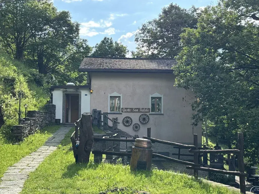 Saric Snezana_Grotto San Fedele_Roveredo_review