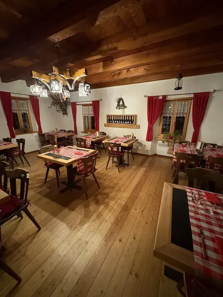 Grotto San Fedele restaurante en Roveredo