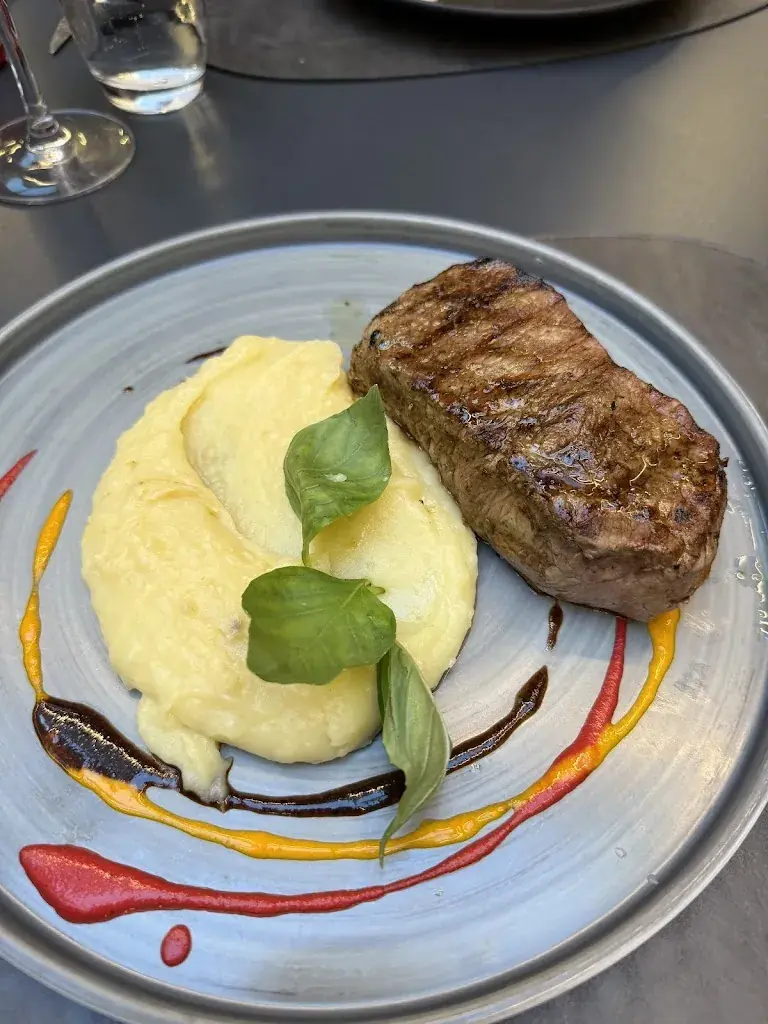 Mert Özyalçin_Bracelleria 61_Arbedo-Castione_review