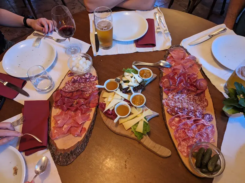 Claire Brown_Al Cacciatore_Soazza_review