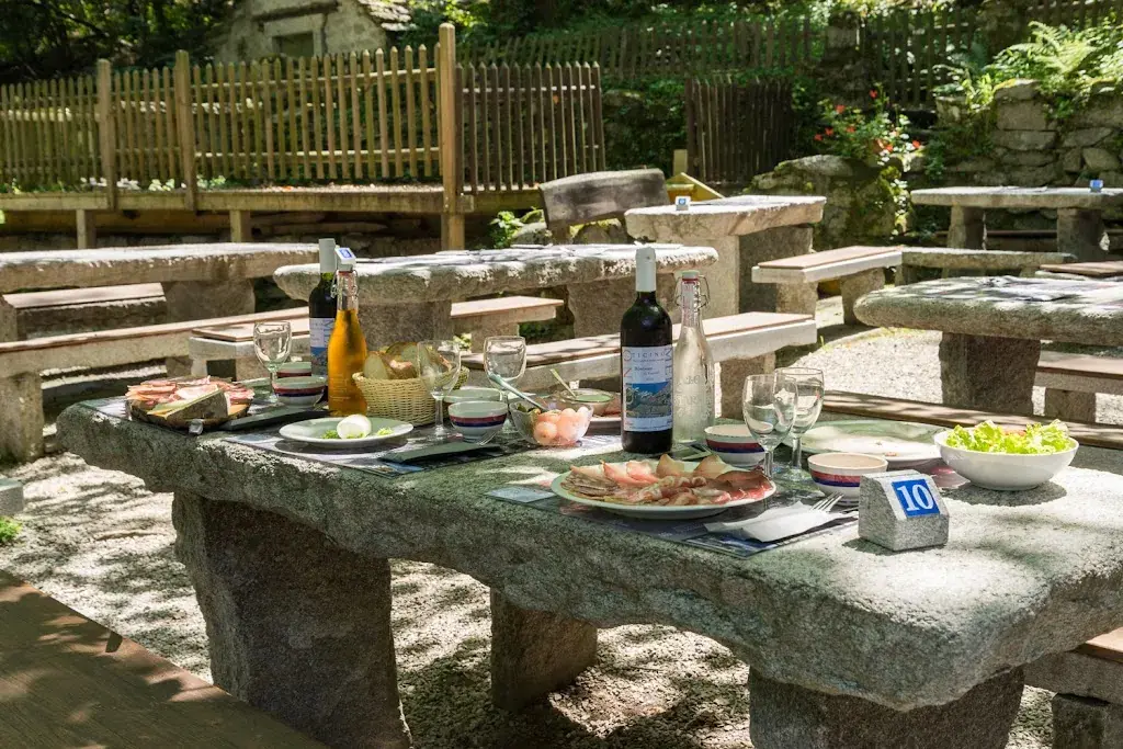 Grotto Sacchi_Riviera_slider_image_1