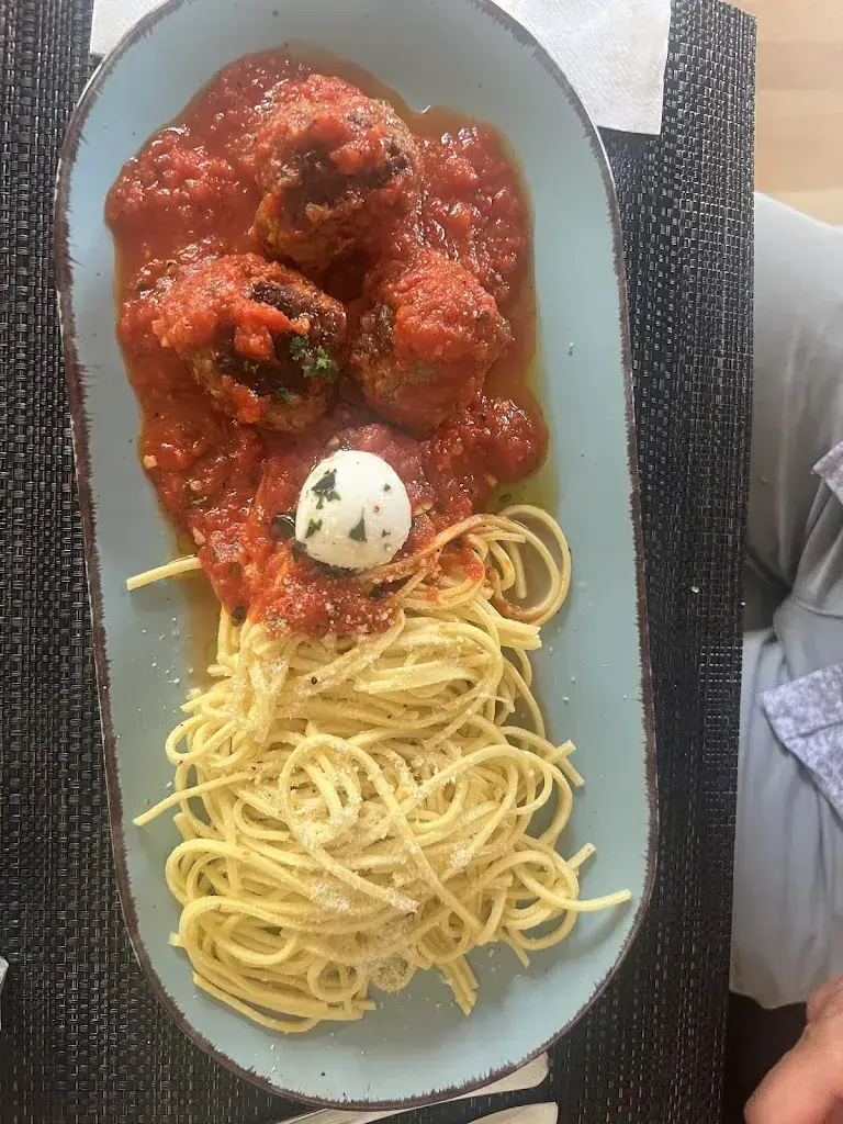 Cristina Suozzo_La Corsa Al Cilento_Montreux_review