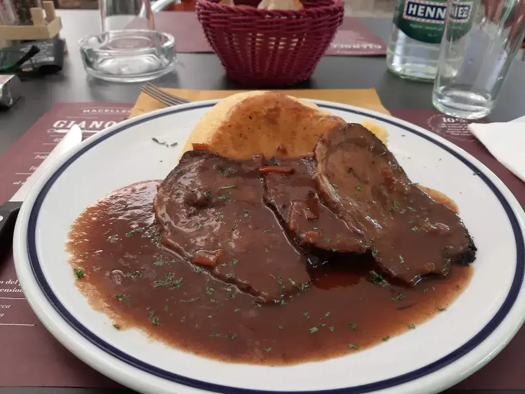 Gabriele Bozzola_Grotto Matafontana_San Vittore_Bewertung