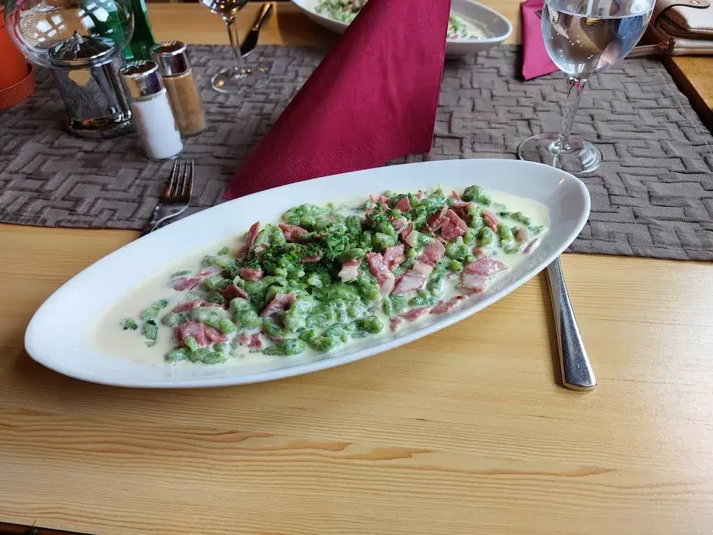 Menu_Hotel-Restaurant Chavalatsch_Müstair_immagine_9