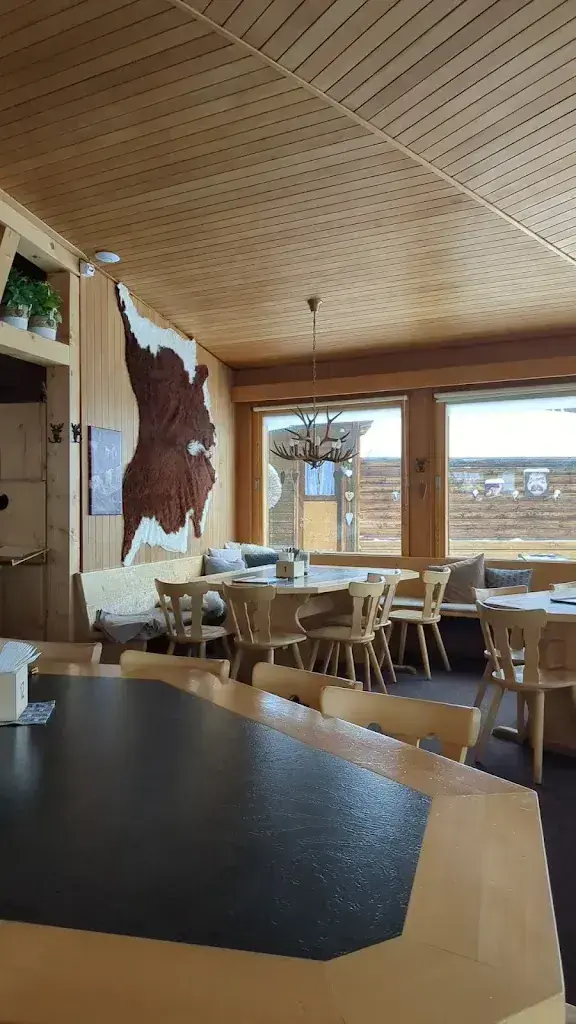 Darya Bondarenko_Bergrestaurant Clavadeler Alp_Davos_review