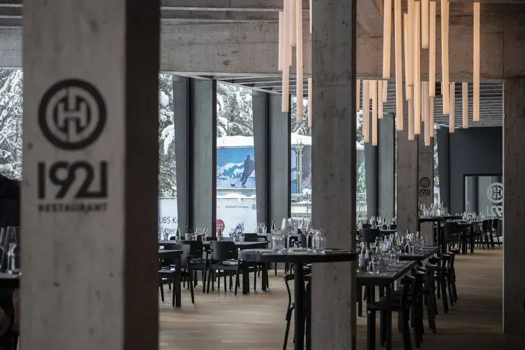 HCD Restaurant 1921_Davos_slider_image_1
