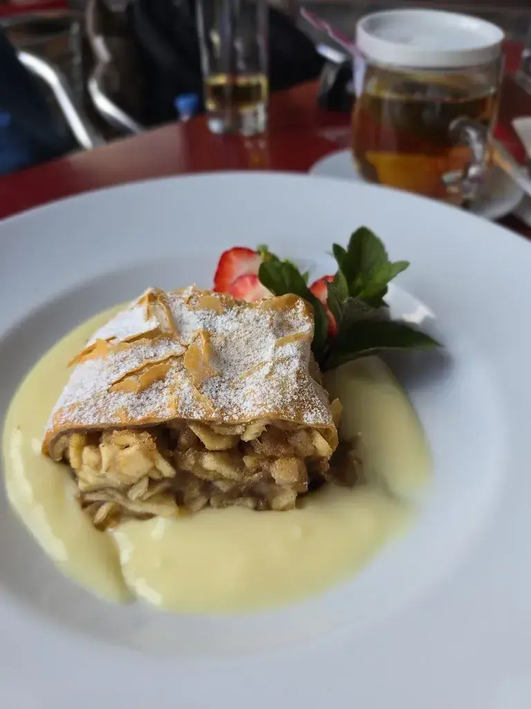 Louis Ong_Schatzalp Panorama Restaurant_Davos_review